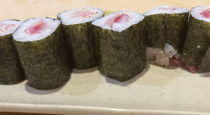 Yellowtail Roll